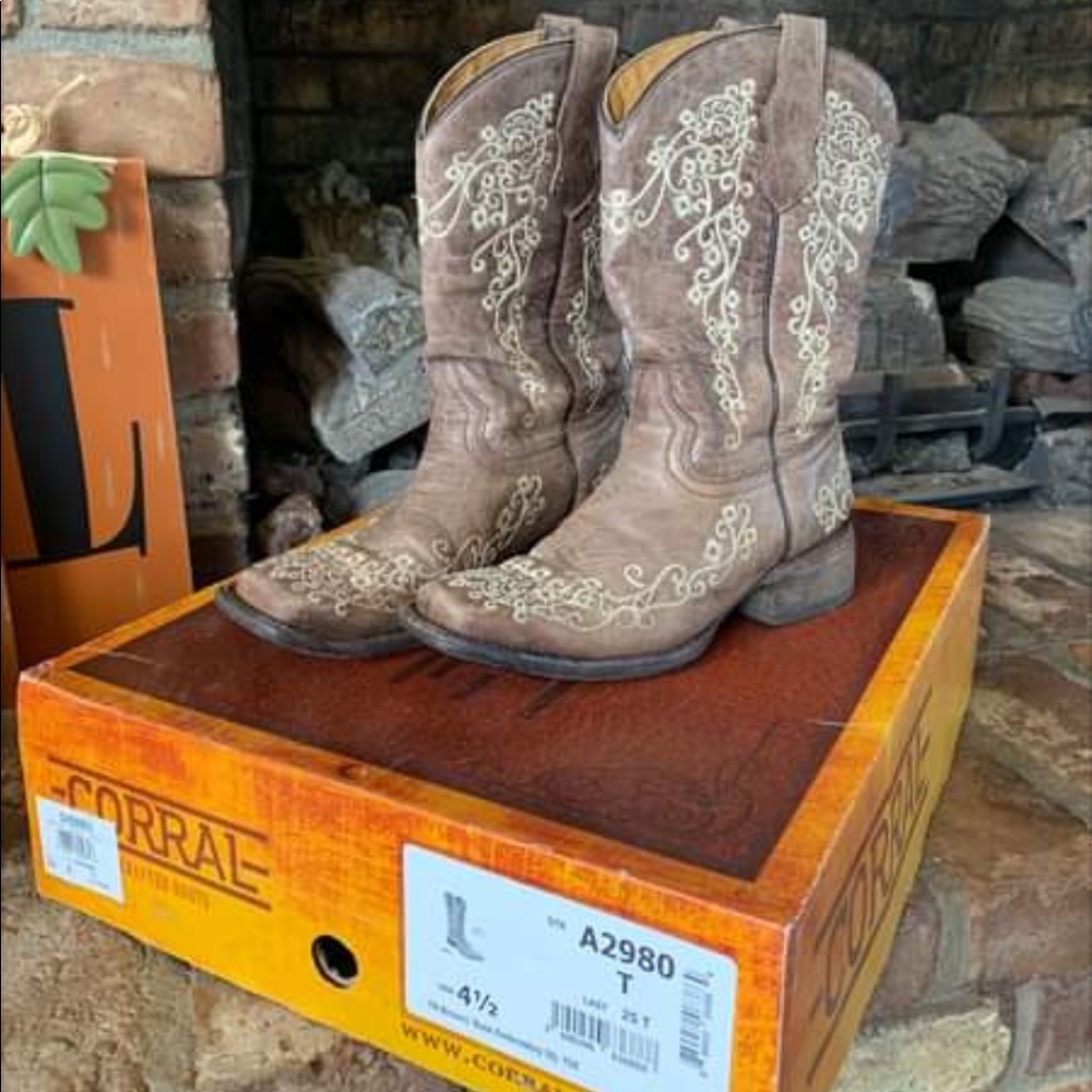 Girls Corral boots